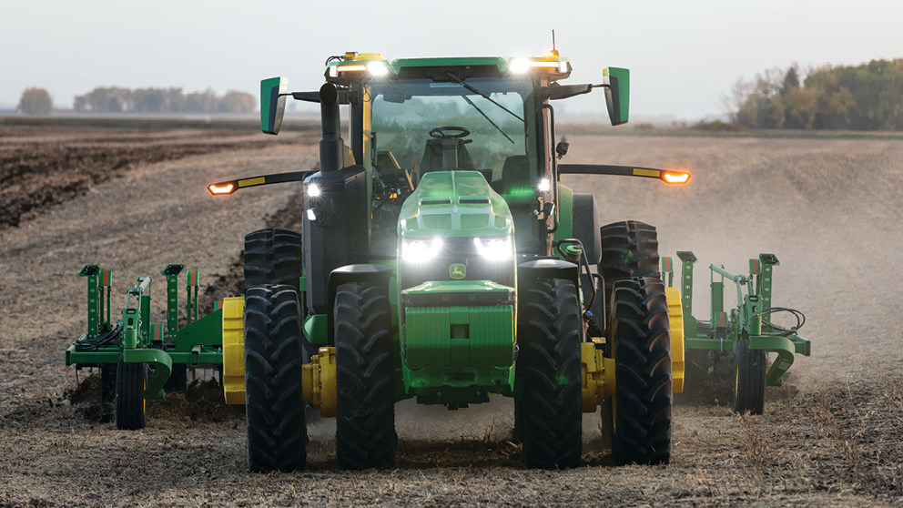 John Deere's fully autonomous tractor