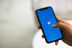 Roundup: Musk’s Twitter U-turns and Apple and Amazon hit with iPhone lawsuit