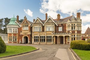 UK and US agree AI safety deal; AWS axes hundreds of roles