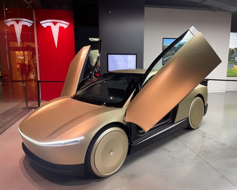 Tesla hits robotaxi speed bump and Meta wins AI book case